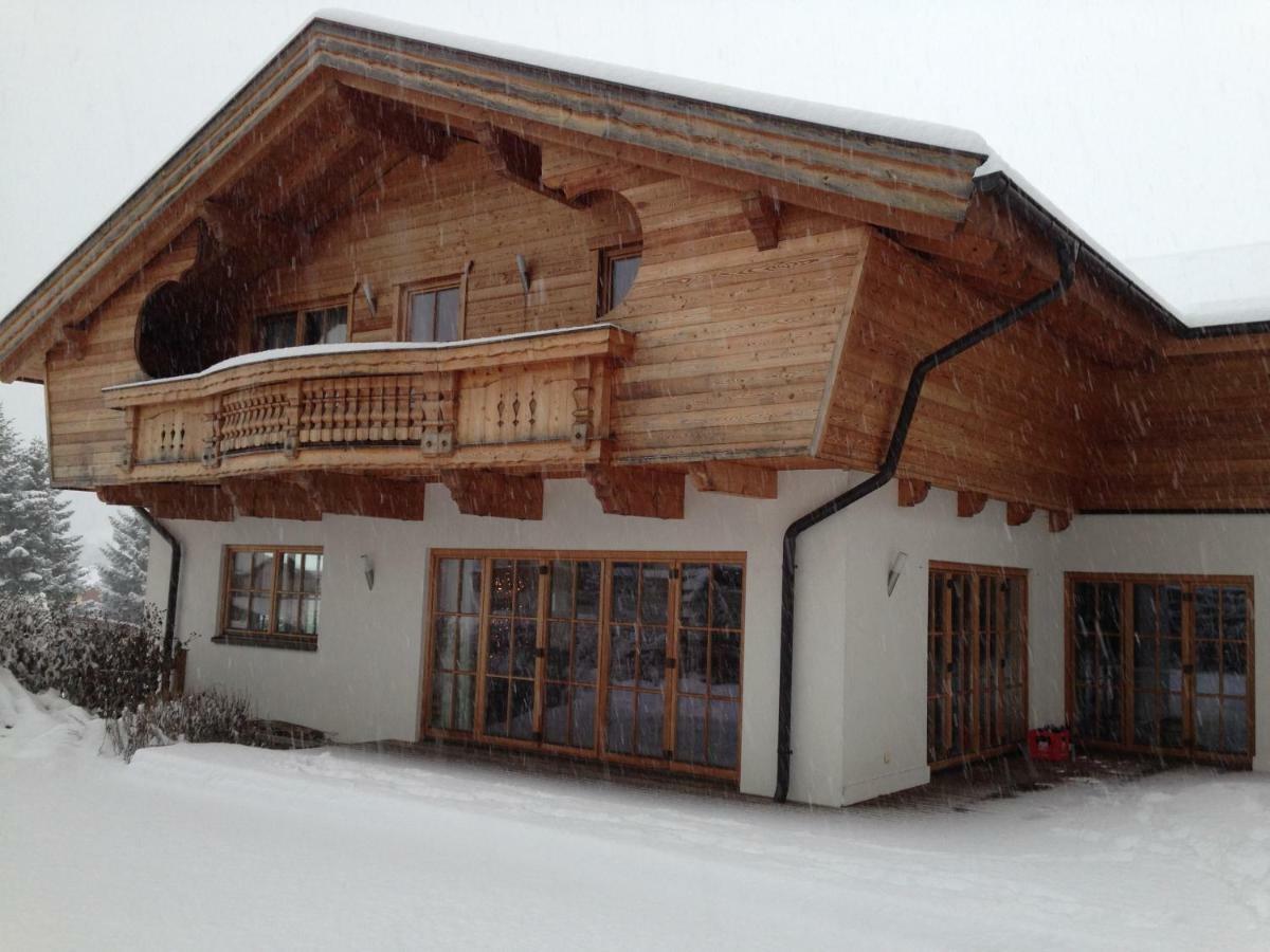 Ado'S Haus Villa นีเดอเรา ภายนอก รูปภาพ