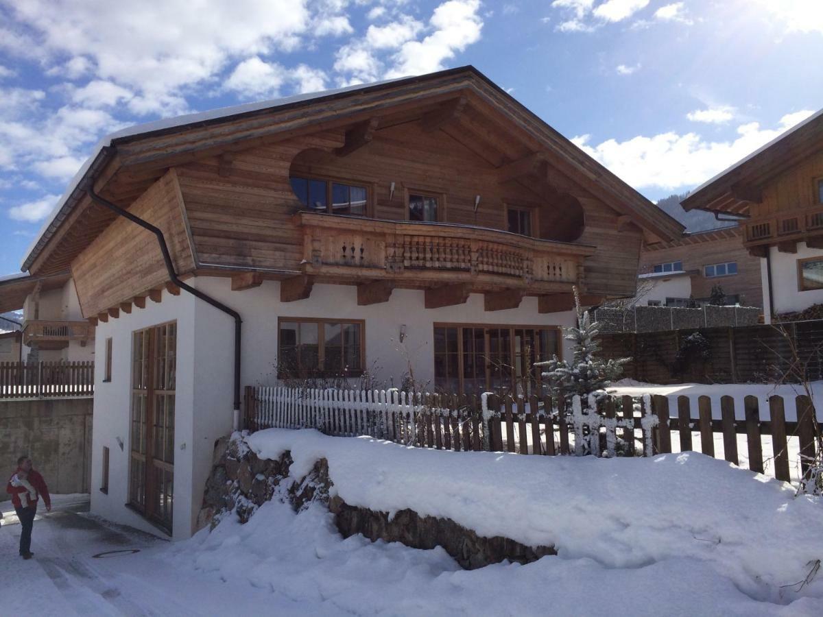 Ado'S Haus Villa นีเดอเรา ภายนอก รูปภาพ