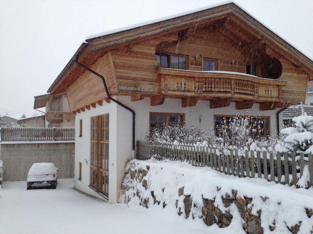 Ado'S Haus Villa นีเดอเรา ภายนอก รูปภาพ